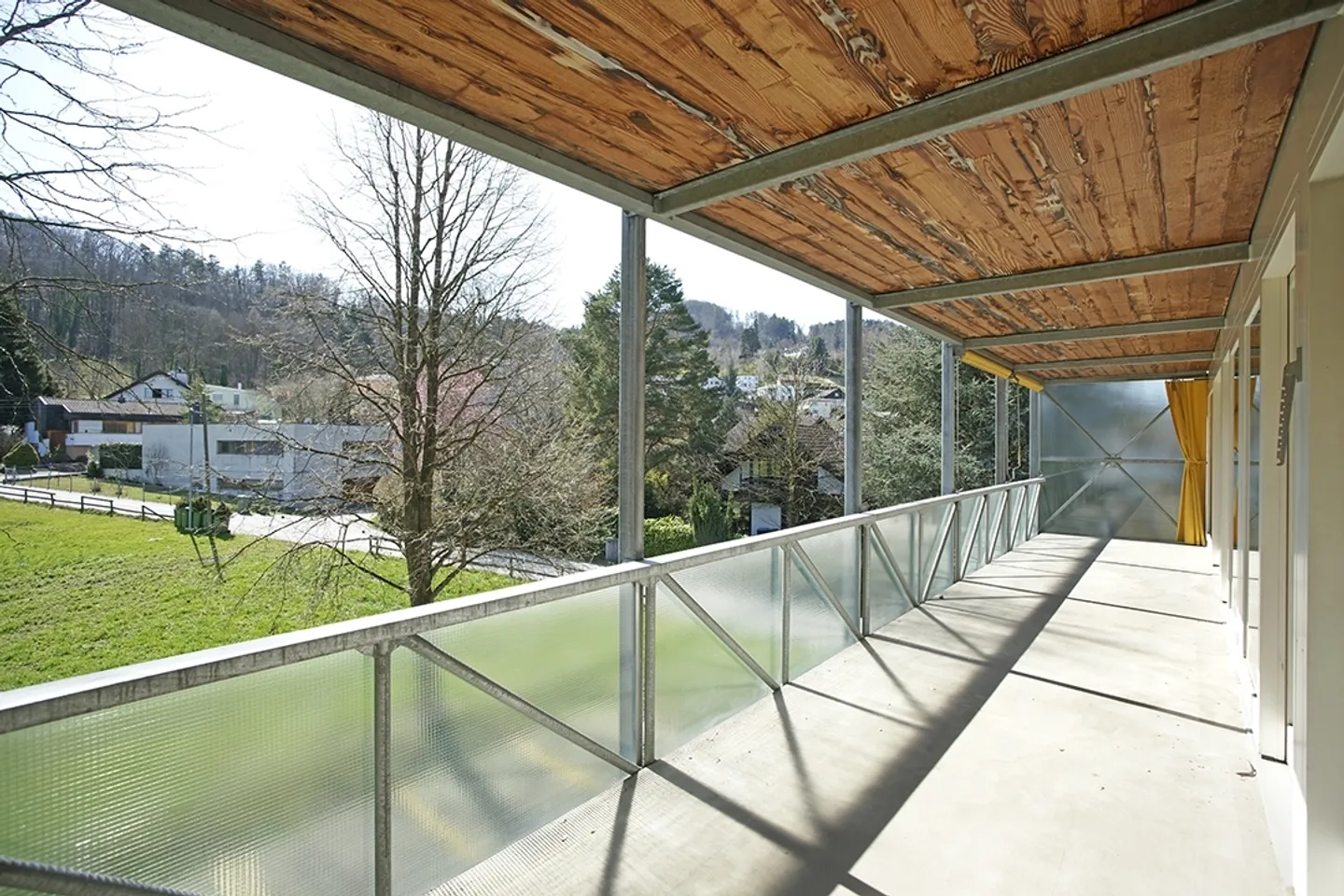 bright 4 1/2 room apartment with large sunny terrace - Photo 20 of 26