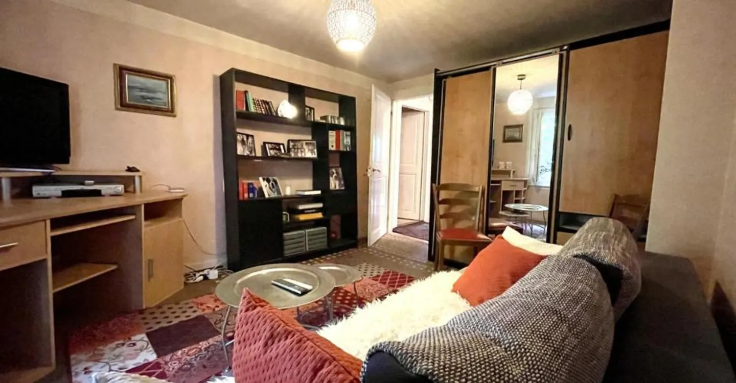 5-room house to renovate on agricultural land of 5446m2 - Photo 6 of 9