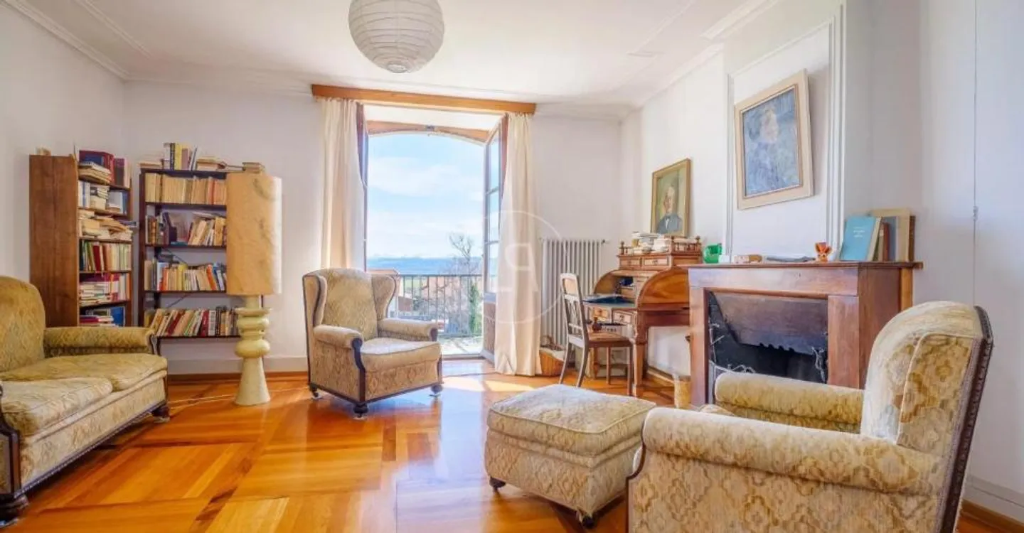 Klassifiziertes Herrenhaus, nahe einem Hektar ? 35 Minuten von Lausanne - Foto 6 von 11