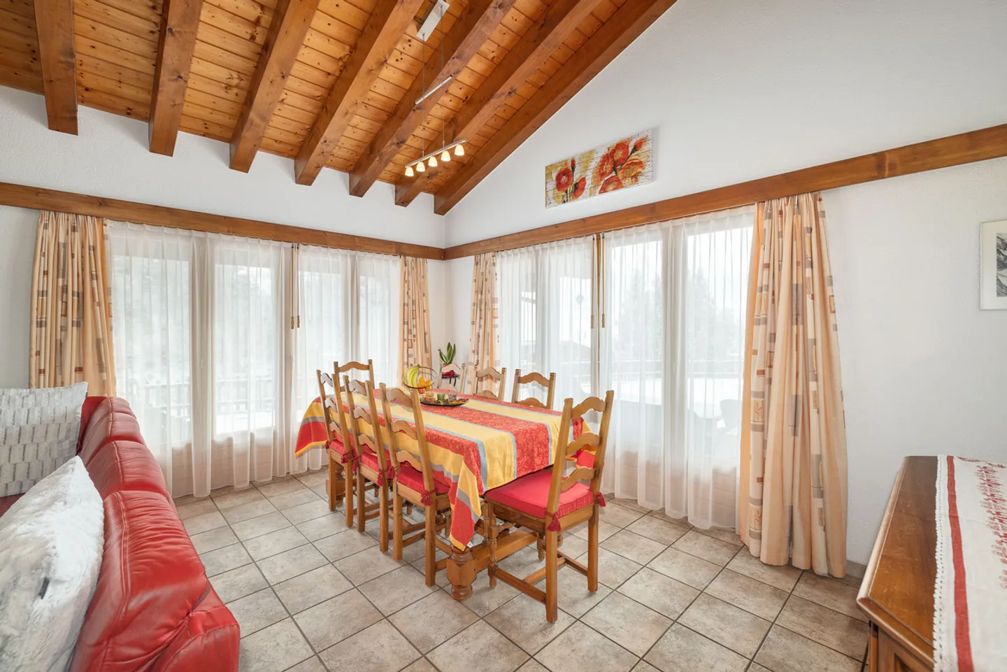 Einzelvilla - Nur wenige Schritte von Crans-Montana entfernt - Foto 4 von 12