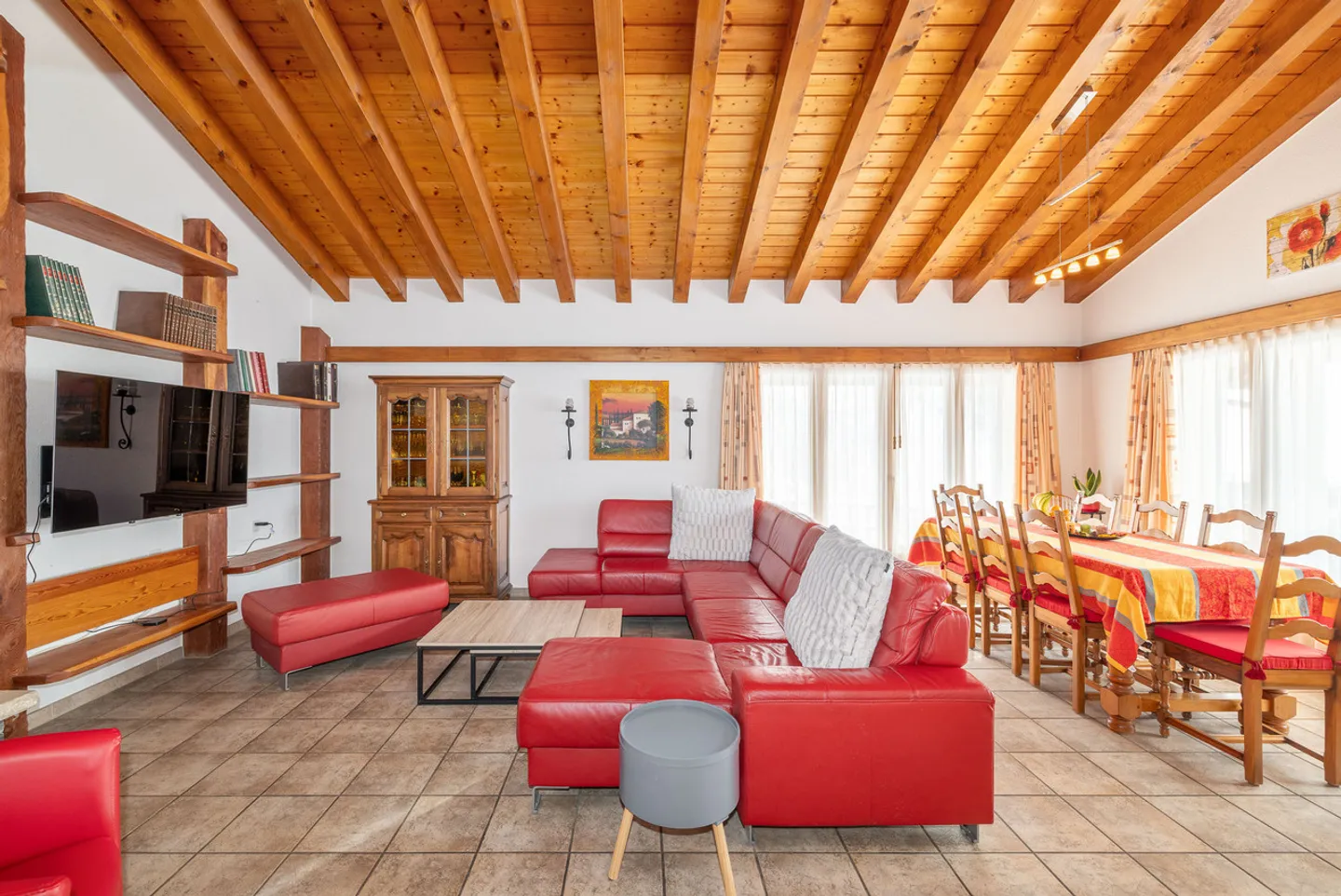 Einzelvilla - Nur wenige Schritte von Crans-Montana entfernt - Foto 2 von 12