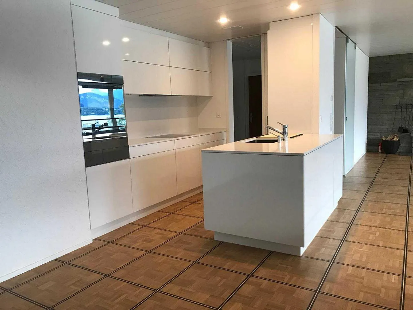 Vivere come in una casa unifamiliare con vista mozzafiato sul lago e sulle montagne - Foto 8 di 17