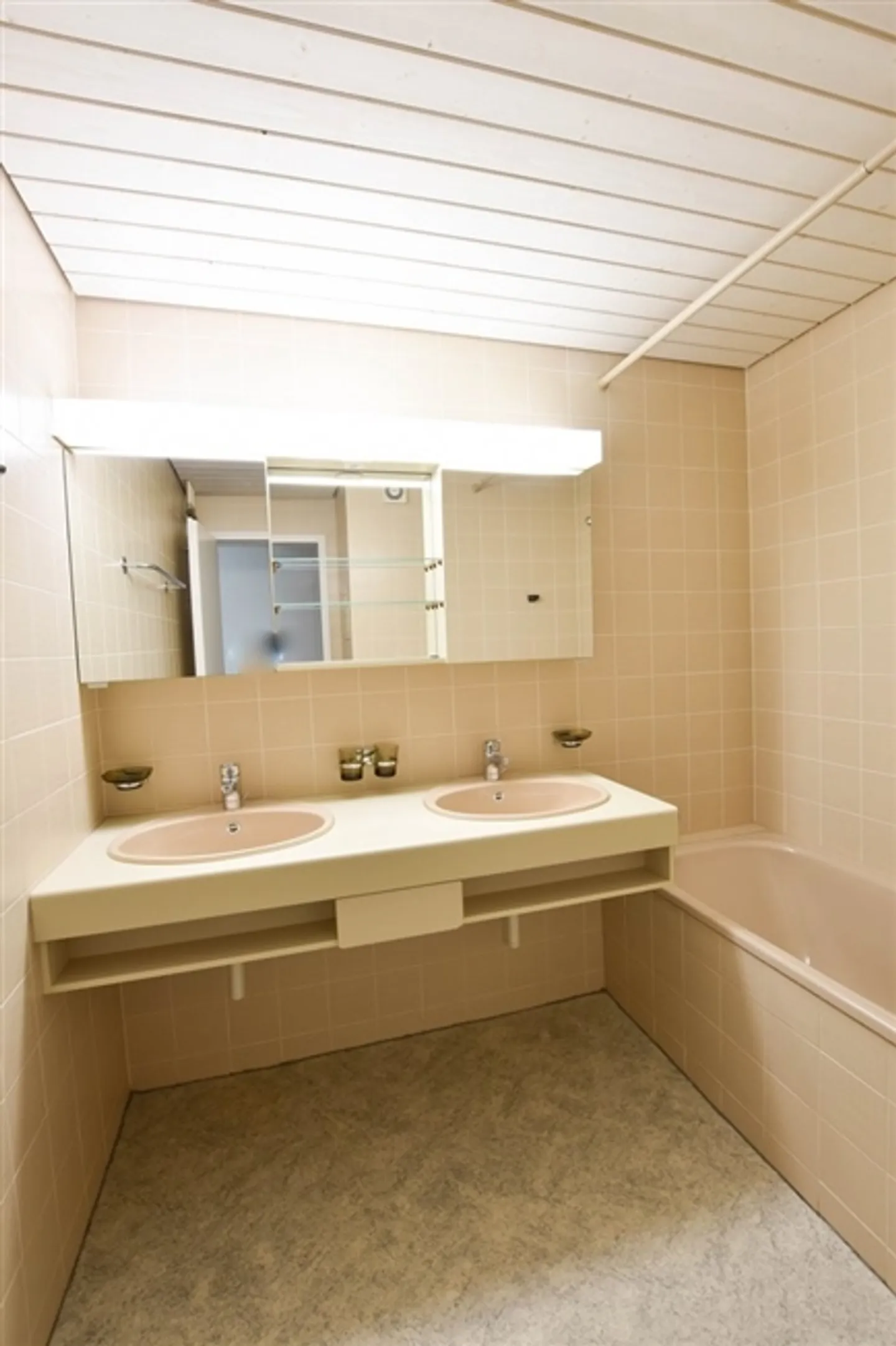 Apartment for rent - Photo 8 of 8