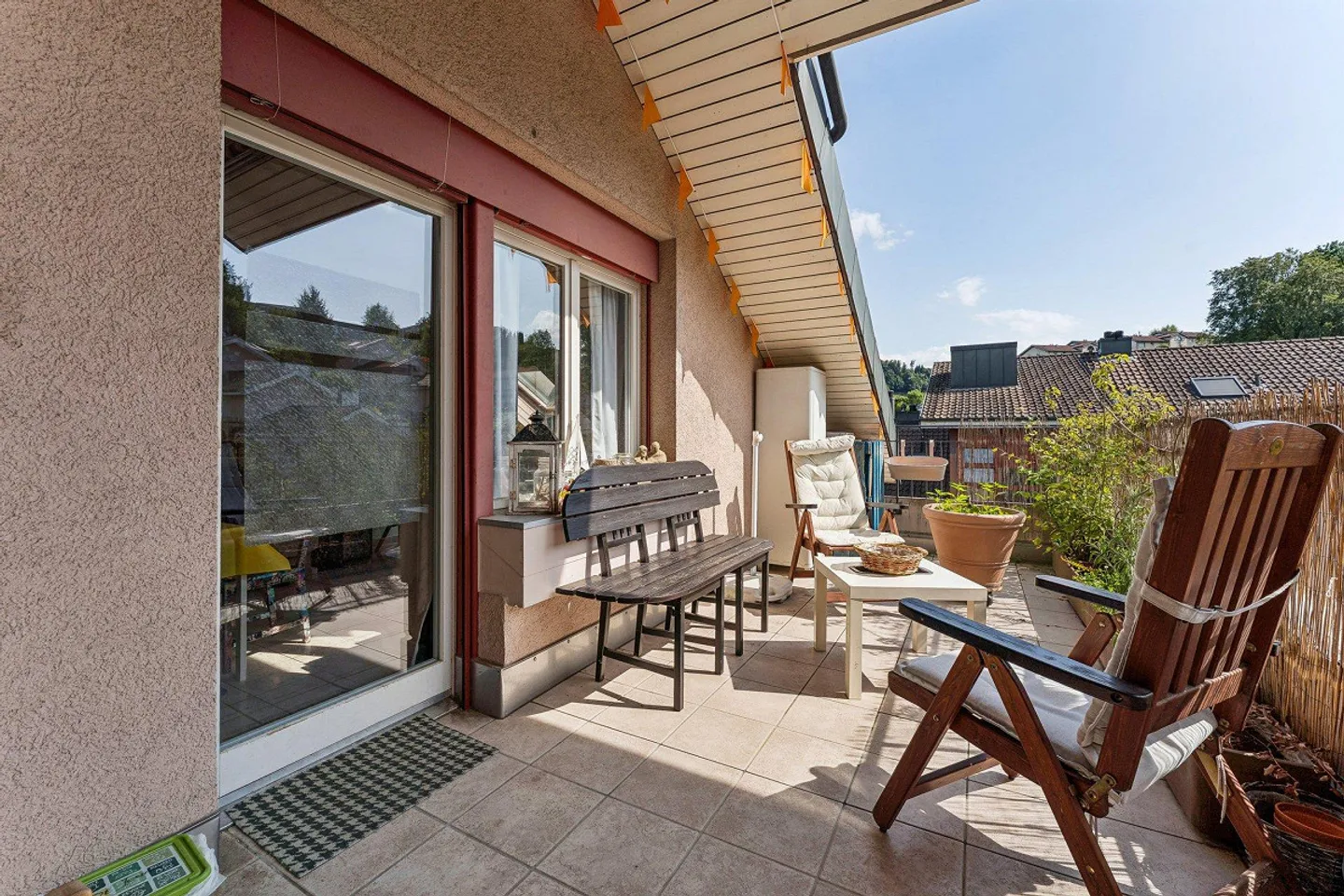 Charming 2.5-room apartment with large terrace - Photo 11 of 13