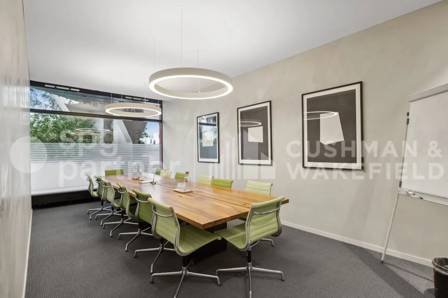 Bureaux Plug&Play ? Fonctionnels, accessibles et immédiatement disponibles - Photo 10 sur 11