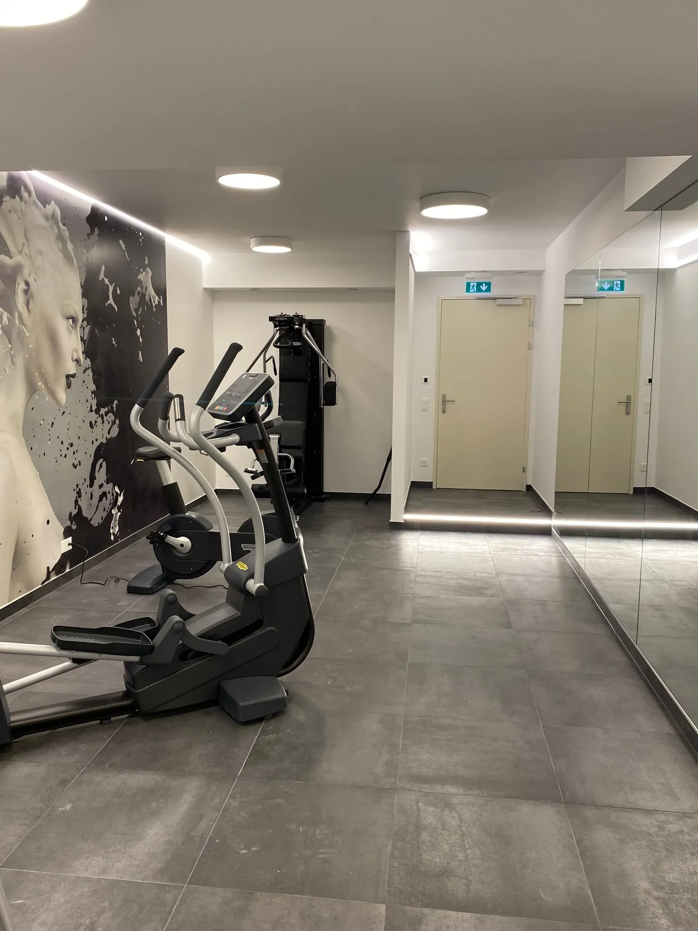 Paradiso - prima fila - 3,5 camere arredate - Foto 5 di 20