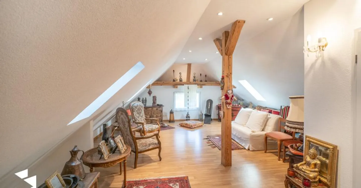 Fehr Real Estate - Well-maintained 5.5-room single-family house in a central location - Photo 8 of 13