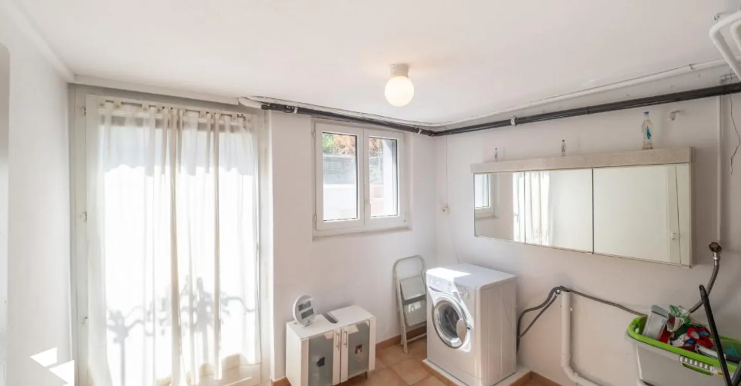 Fehr Real Estate - Well-maintained 5.5-room single-family house in a central location - Photo 10 of 13