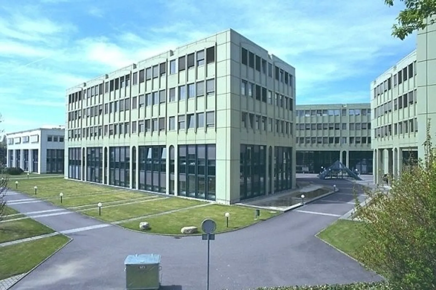 Posto auto interno in affitto - Foto 2 di 2