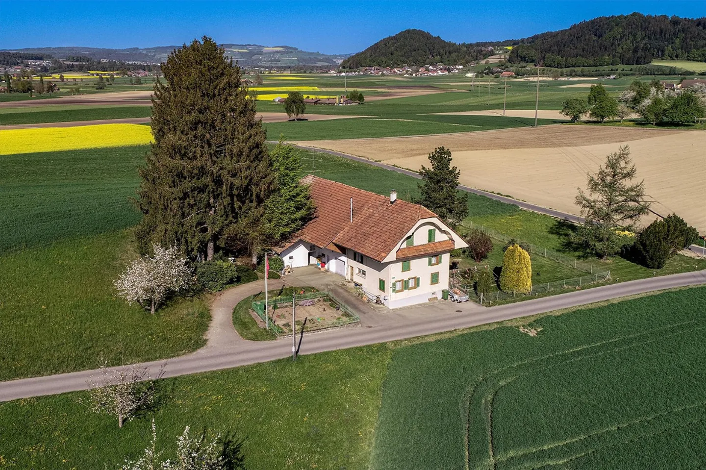 Charmantes Haus mit Potenzial - Foto 1 von 21