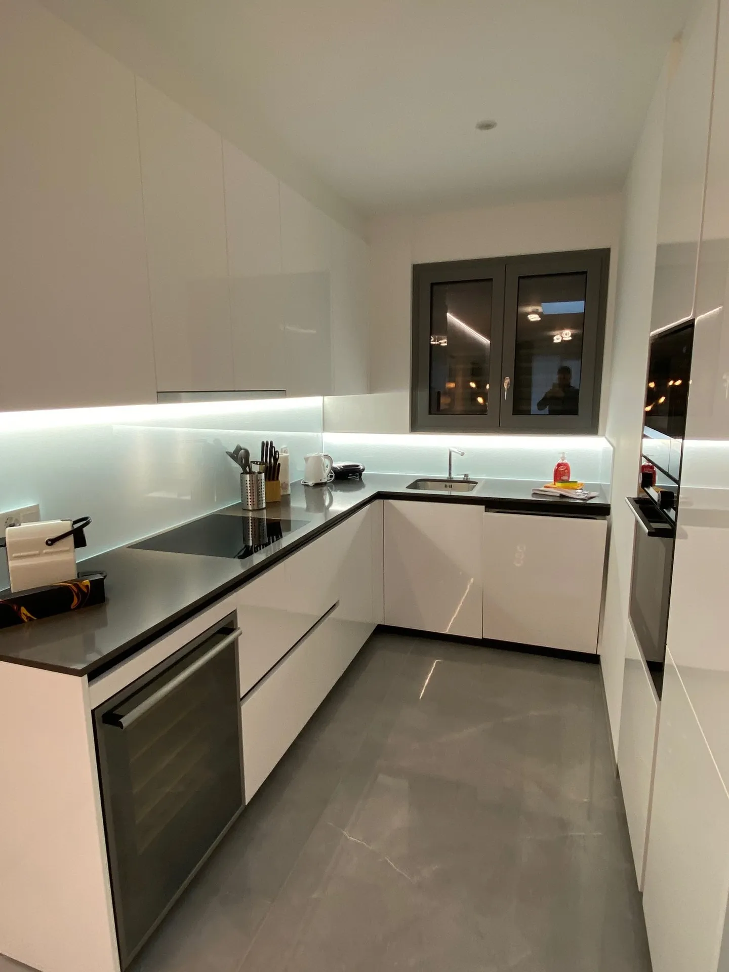 Paradiso - prima fila - 3,5 camere arredate - Foto 15 di 20