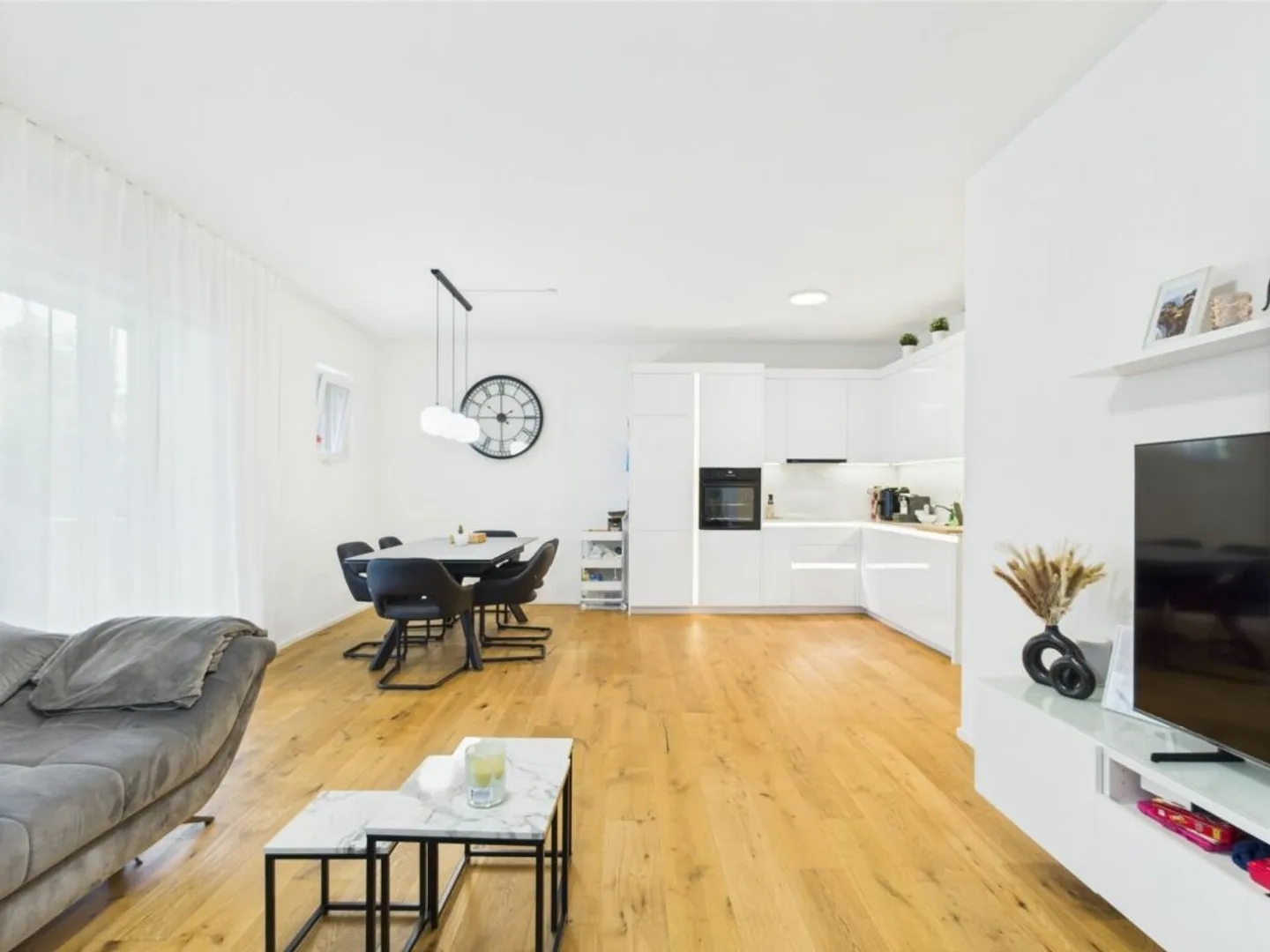 Modernes Apartment in der Natur - Foto 3 von 7