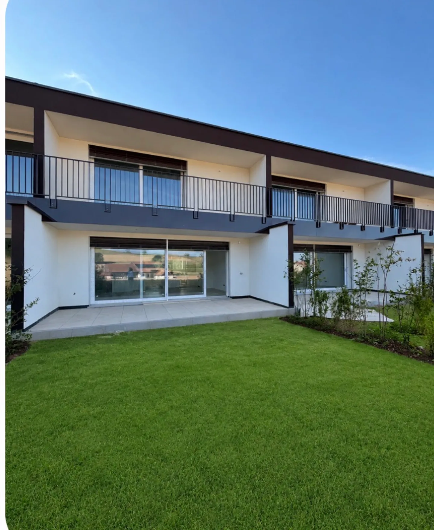 Neue Reihenvilla mit 5 Zimmern – sofort verfügbar - Foto 1 von 8