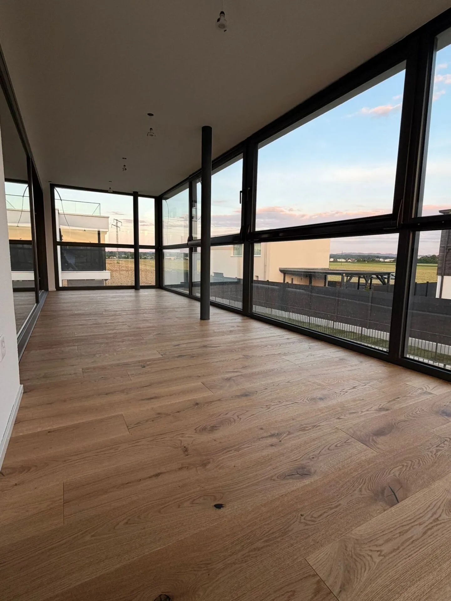 APPARTEMENT PENTHOUSE LUXUEUX DE 5,5 PIÈCES - PREMIÈRE OCCUPATION - Photo 5 sur 10