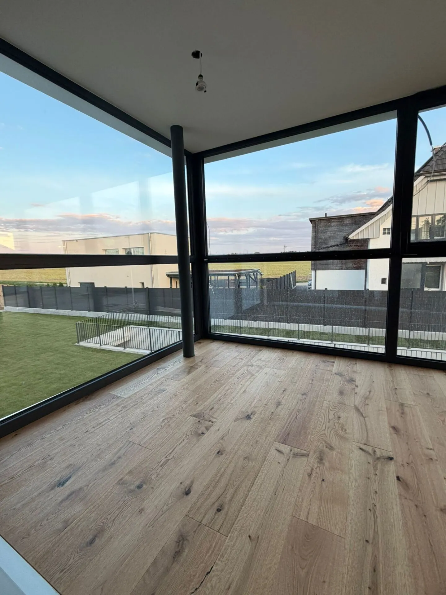 APPARTEMENT PENTHOUSE LUXUEUX DE 5,5 PIÈCES - PREMIÈRE OCCUPATION - Photo 6 sur 10
