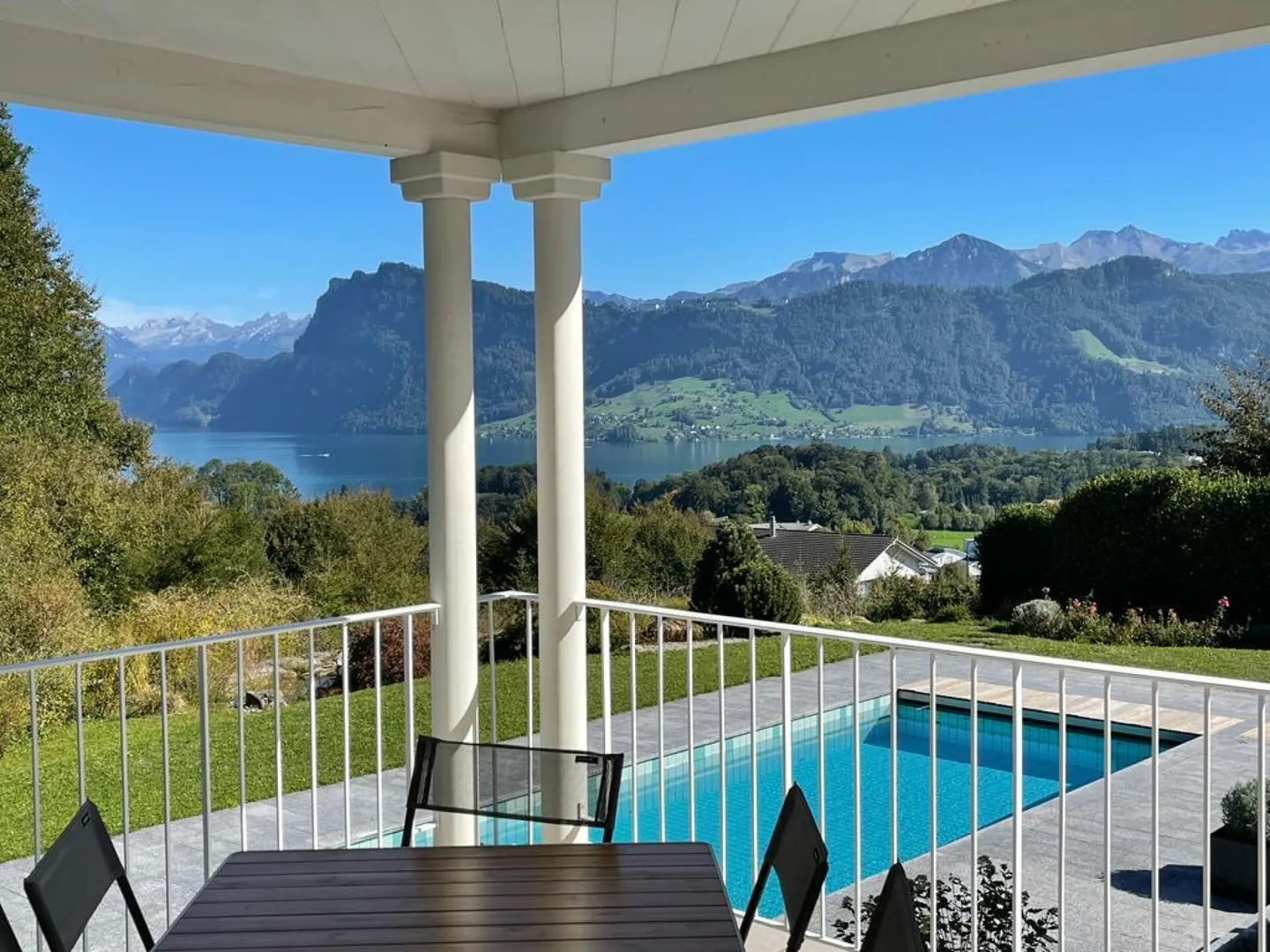 Villa di Lusso con Vista Alpina - Foto 11 di 17