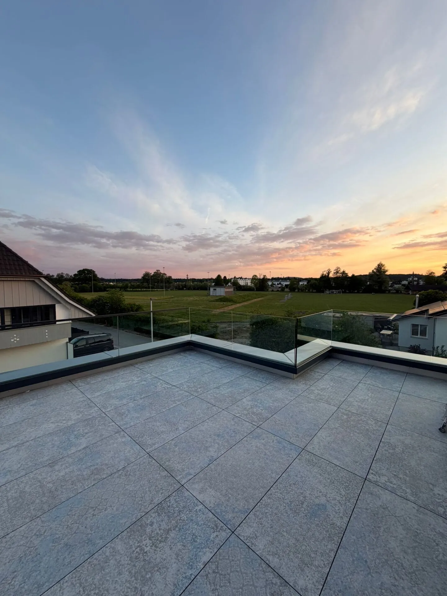 APPARTEMENT PENTHOUSE LUXUEUX DE 5,5 PIÈCES - PREMIÈRE OCCUPATION - Photo 7 sur 10