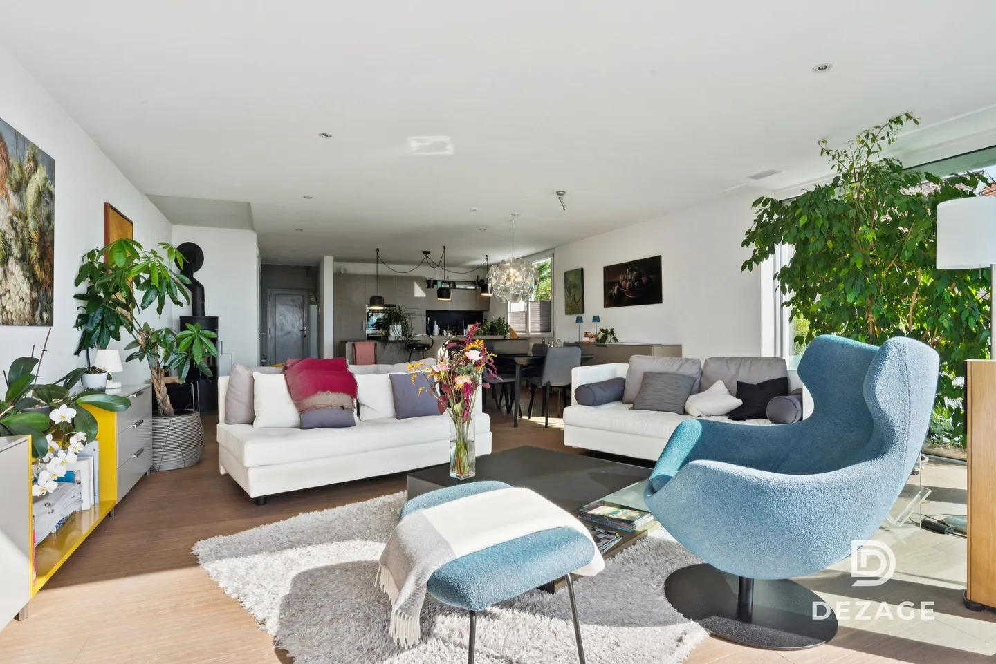 Magnificent duplex with house spirit, direct elevator, garden and breathtaking view of the Lake! - Photo 3 of 13