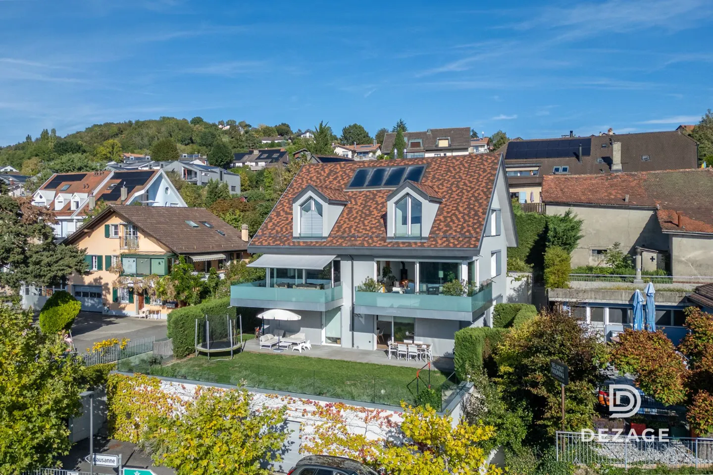 Magnificent duplex with house spirit, direct elevator, garden and breathtaking view of the Lake! - Photo 12 of 13