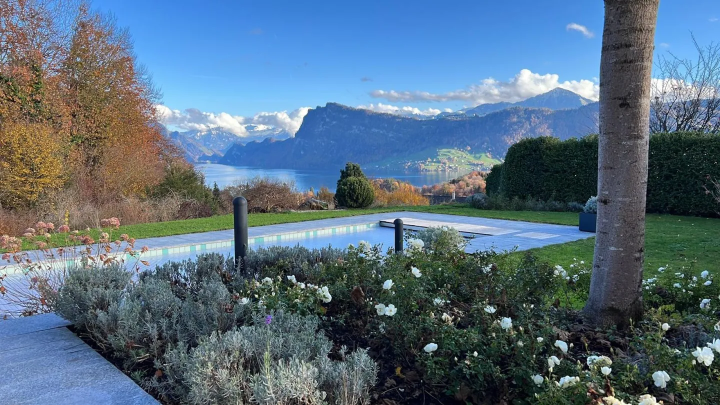 Villa di Lusso con Vista Alpina - Foto 12 di 17