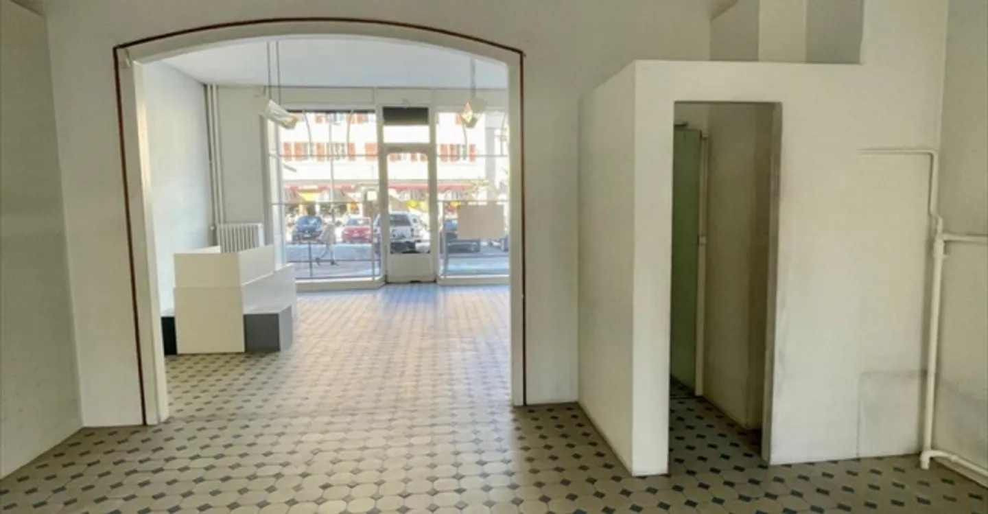 Spazio Commerciale Incantevole - Foto 1 di 6