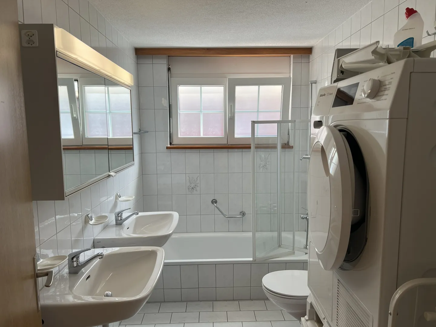 Family-friendly 4.5-room apartment on the raised ground floor in a quiet location - Photo 13 of 15