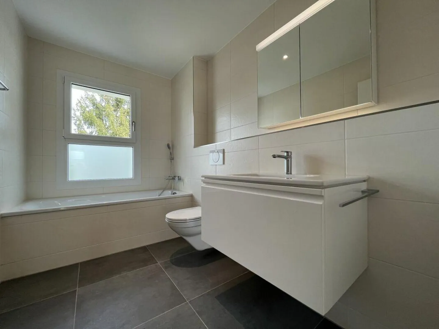 Dreamlike 3.5-room penthouse apartment with two terraces - Photo 7 of 14