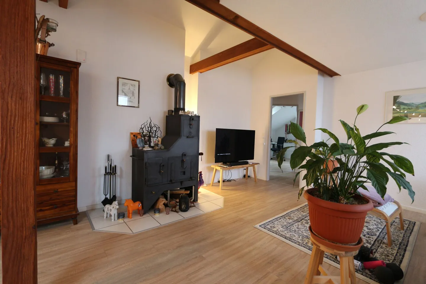 Appartamento attraente all'ultimo piano a Muttenz - Foto 1 di 7