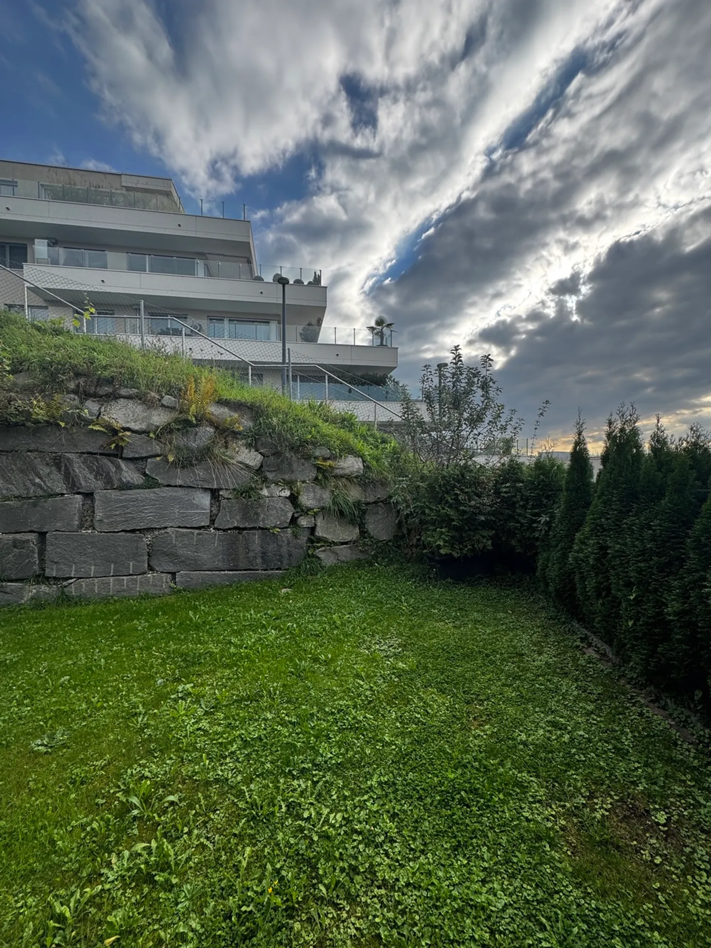 La tua nuova casa: affascinante appartamento di 5,5 stanze con giardino d'inverno - Foto 13 di 15