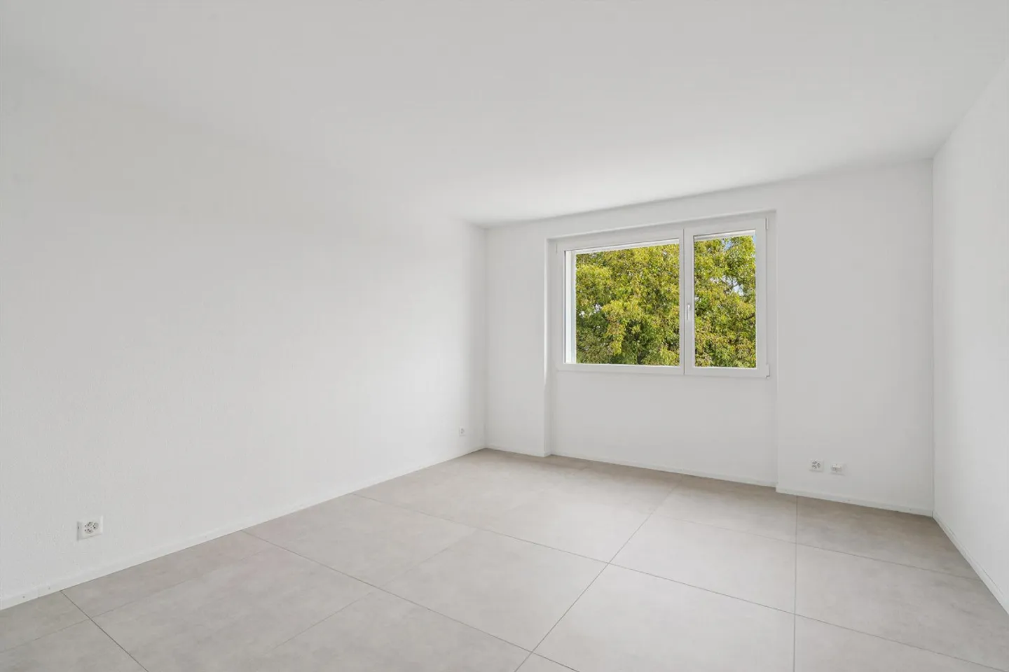 Spacious 5.5-room penthouse apartment with 50m2 terrace near the lake - Photo 18 of 26