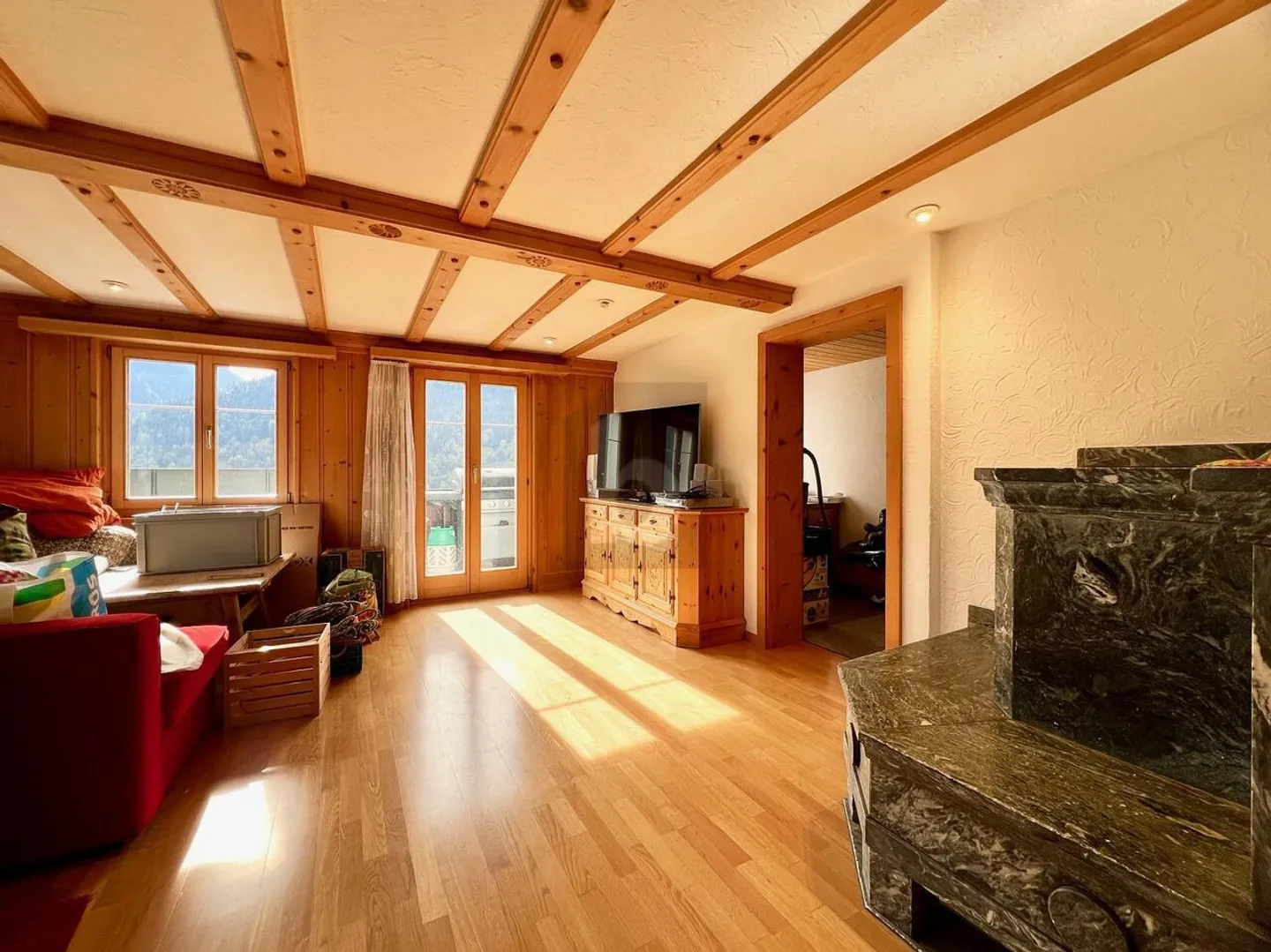 Chalet for sale - Photo 4 of 6