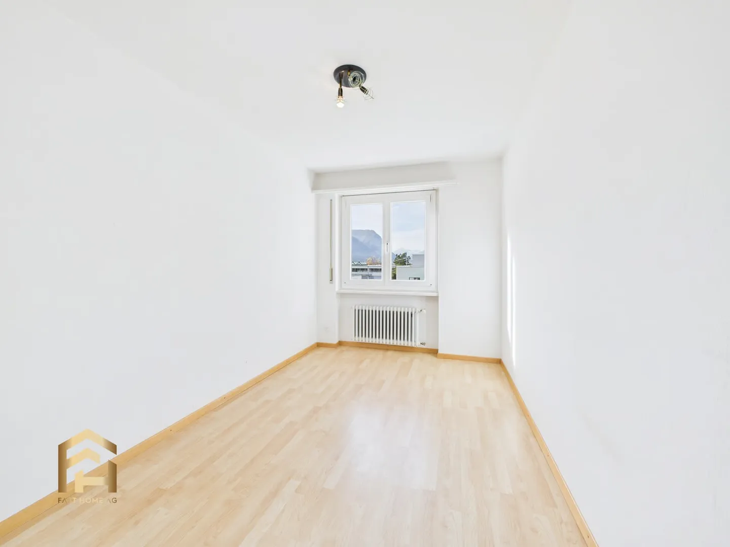 Family-friendly 4.5-room apartment with balcony - Photo 9 of 13