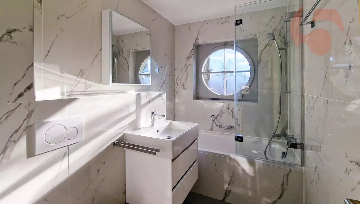 6.5 room duplex with splendid garden and terraces in a fully renovated architect - Photo 13 of 27