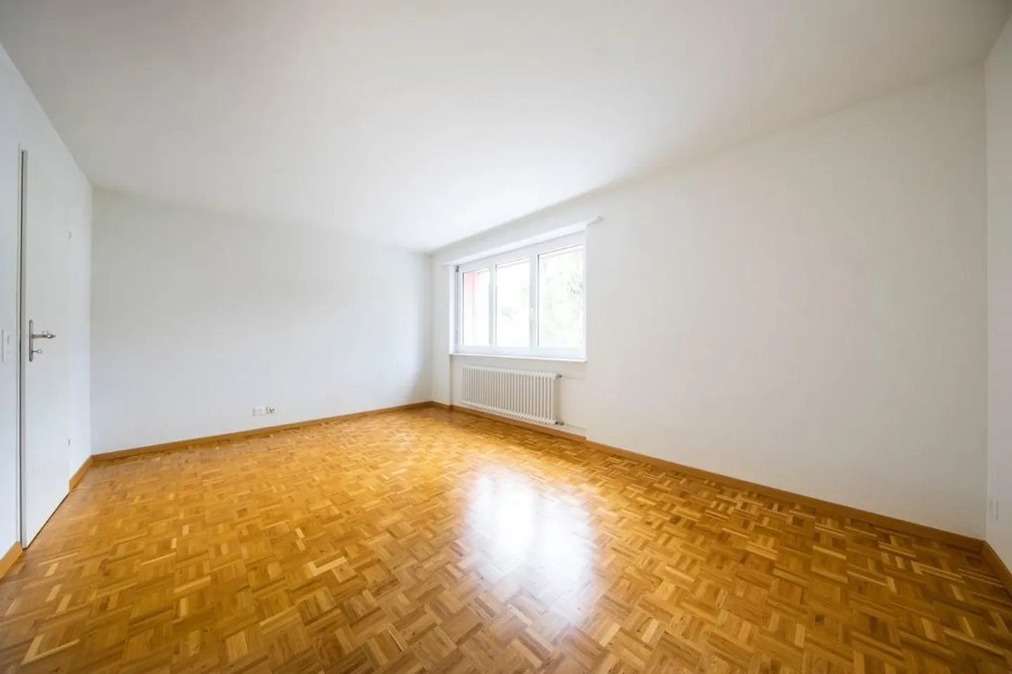 Appartement lumineux avec grand balcon - Photo 3 sur 7