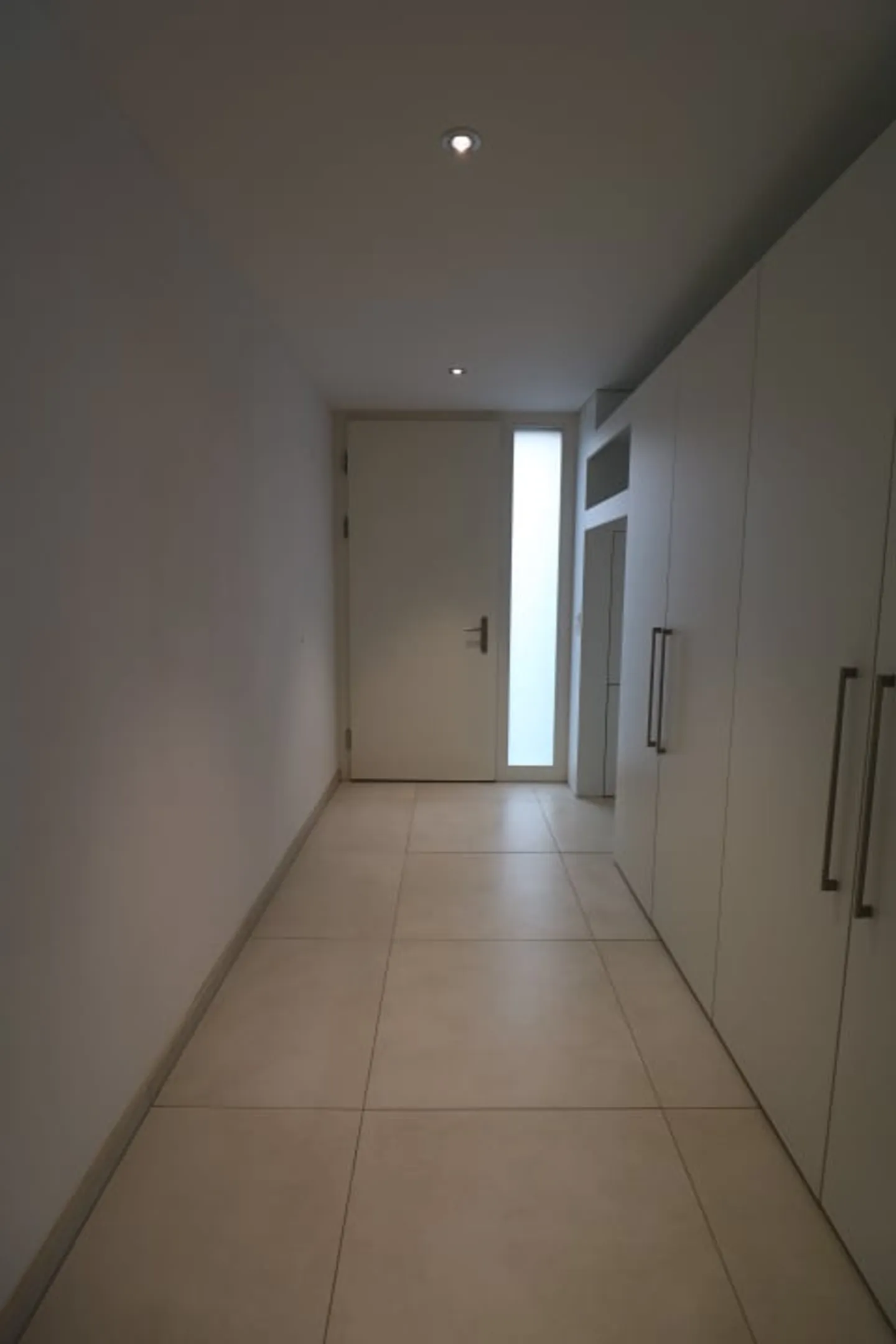 Light-flooded 3 ½ room apartment with large balcony and breathtaking lake view - Photo 11 of 15