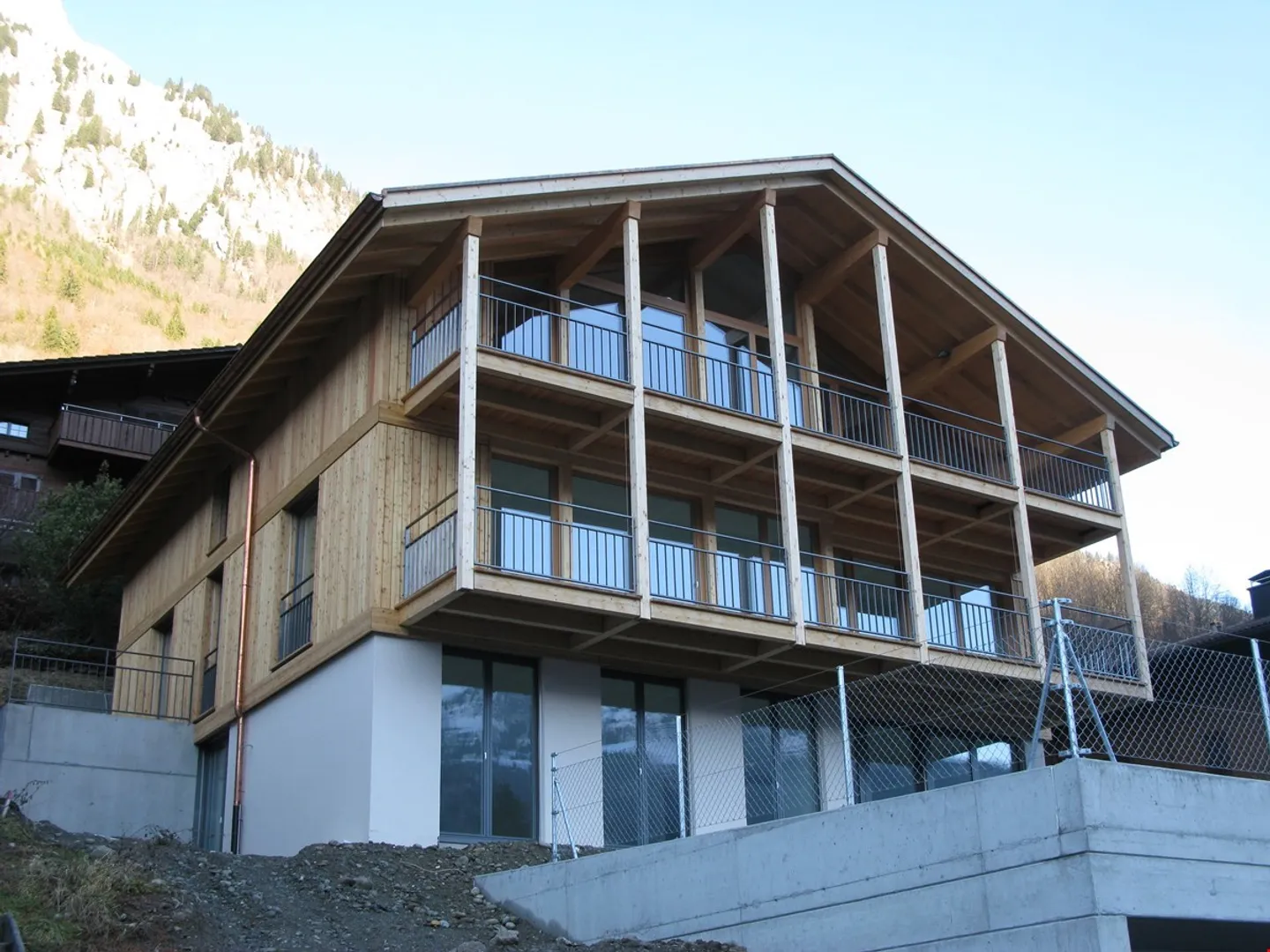 Light-flooded 3 ½ room apartment with large balcony and breathtaking lake view - Photo 14 of 15