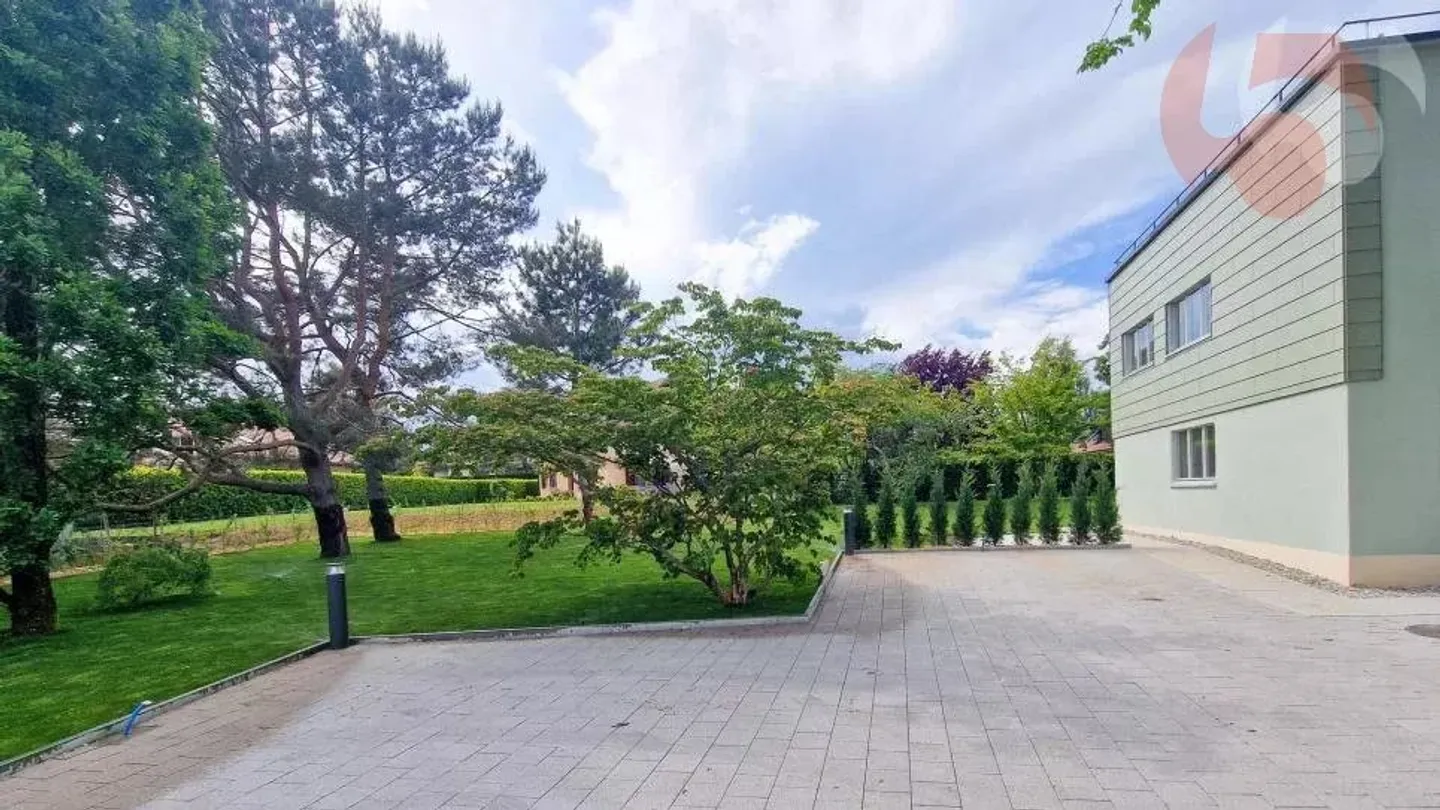 6.5 room duplex with splendid garden and terraces in a fully renovated architect - Photo 17 of 27