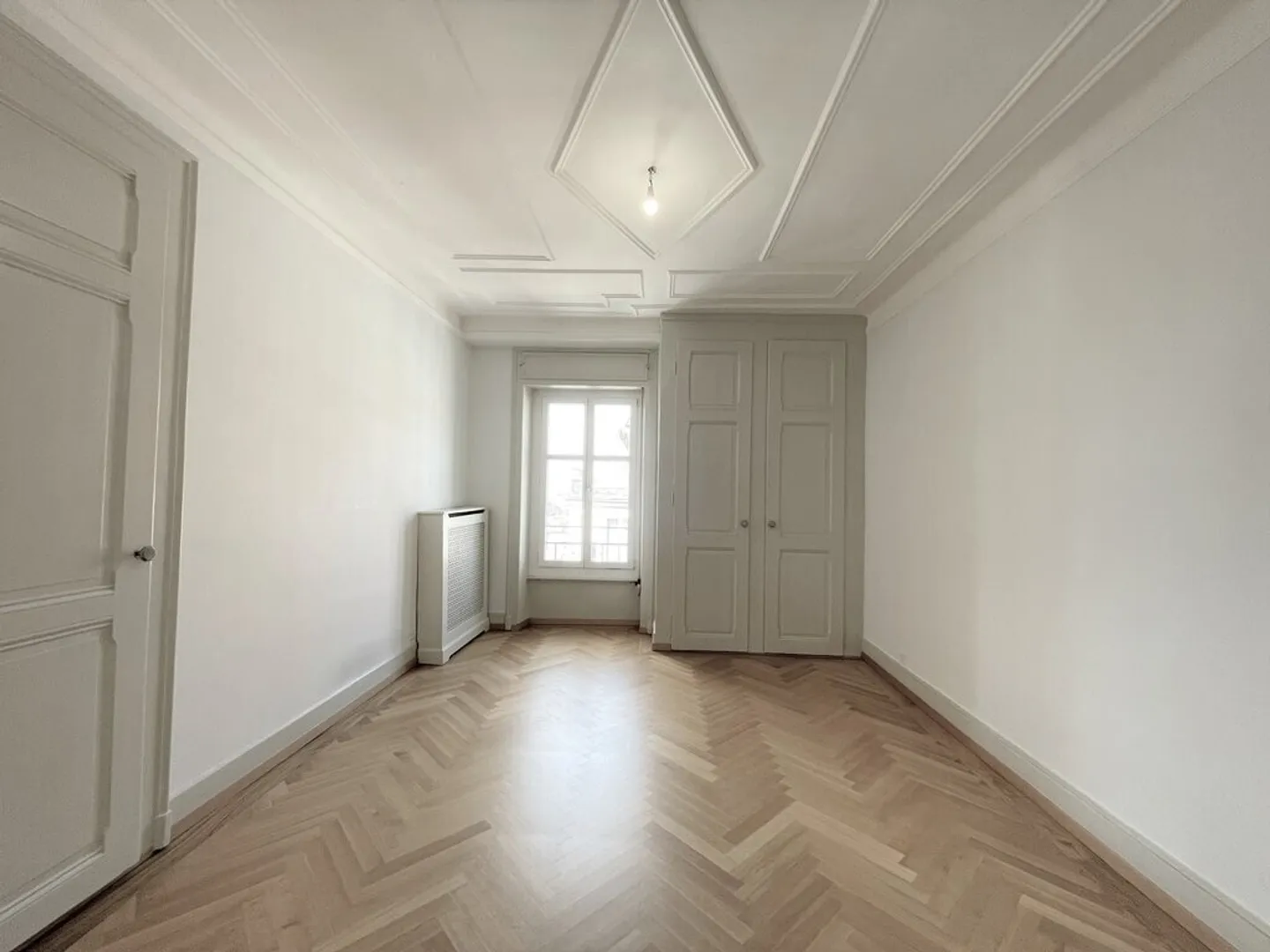 Appartement Élégant avec Vue Lac - Photo 5 sur 12