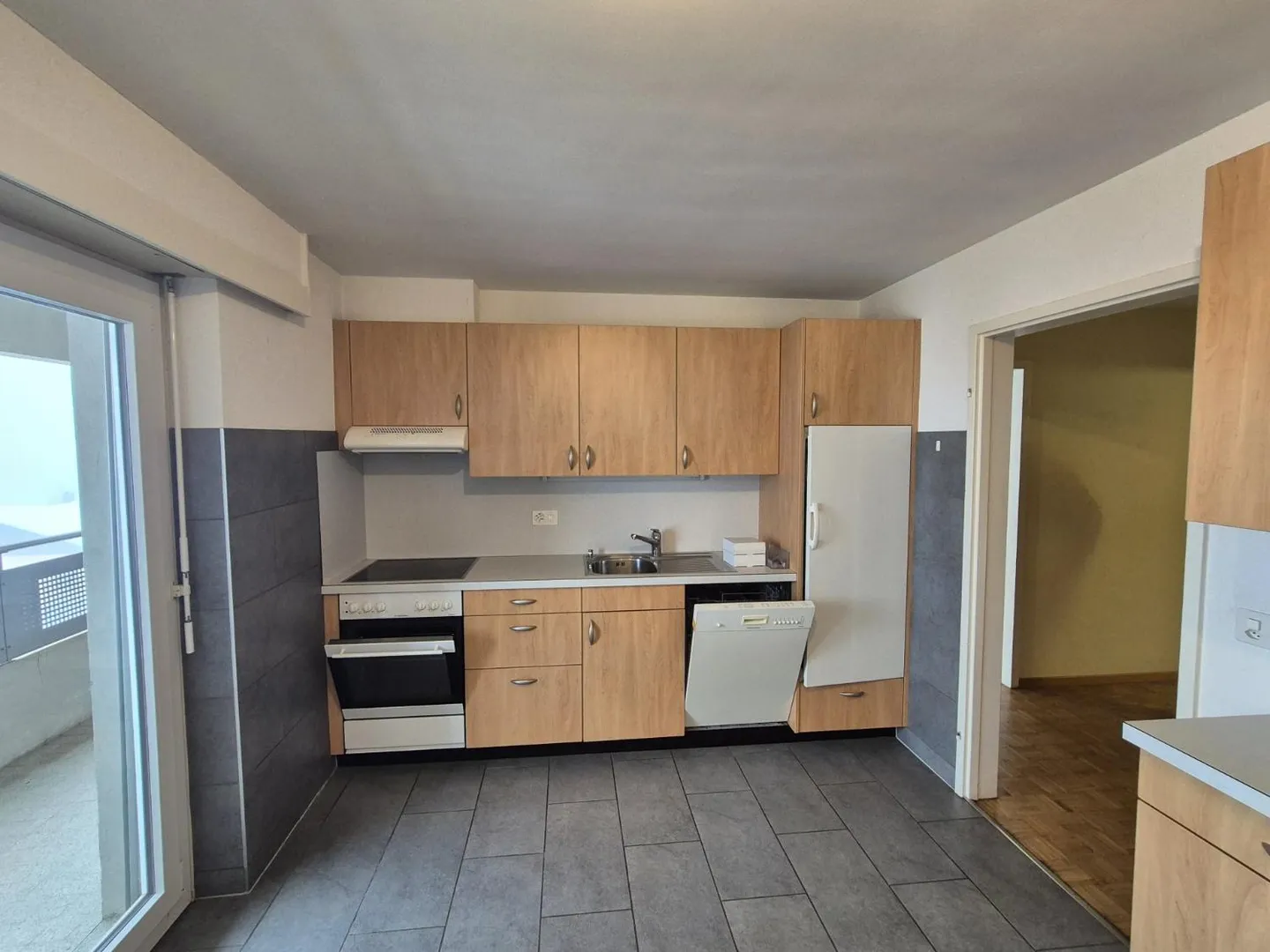 4.5 Room Apartment - Photo 2 of 9