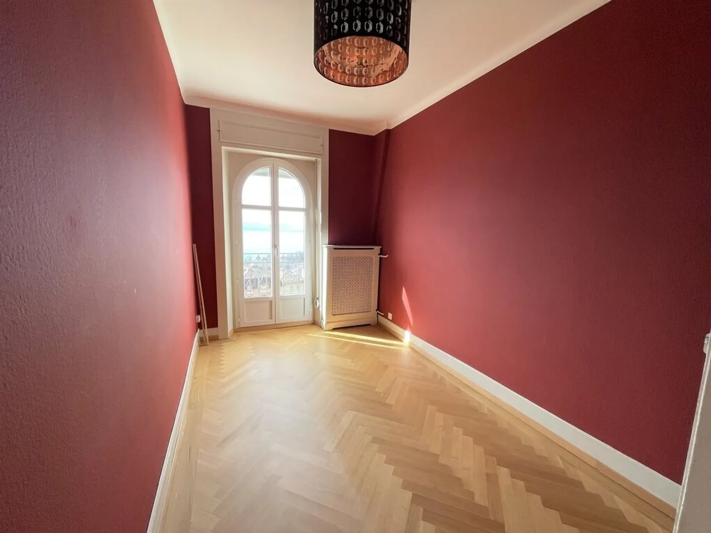 Appartement Élégant avec Vue Lac - Photo 6 sur 12