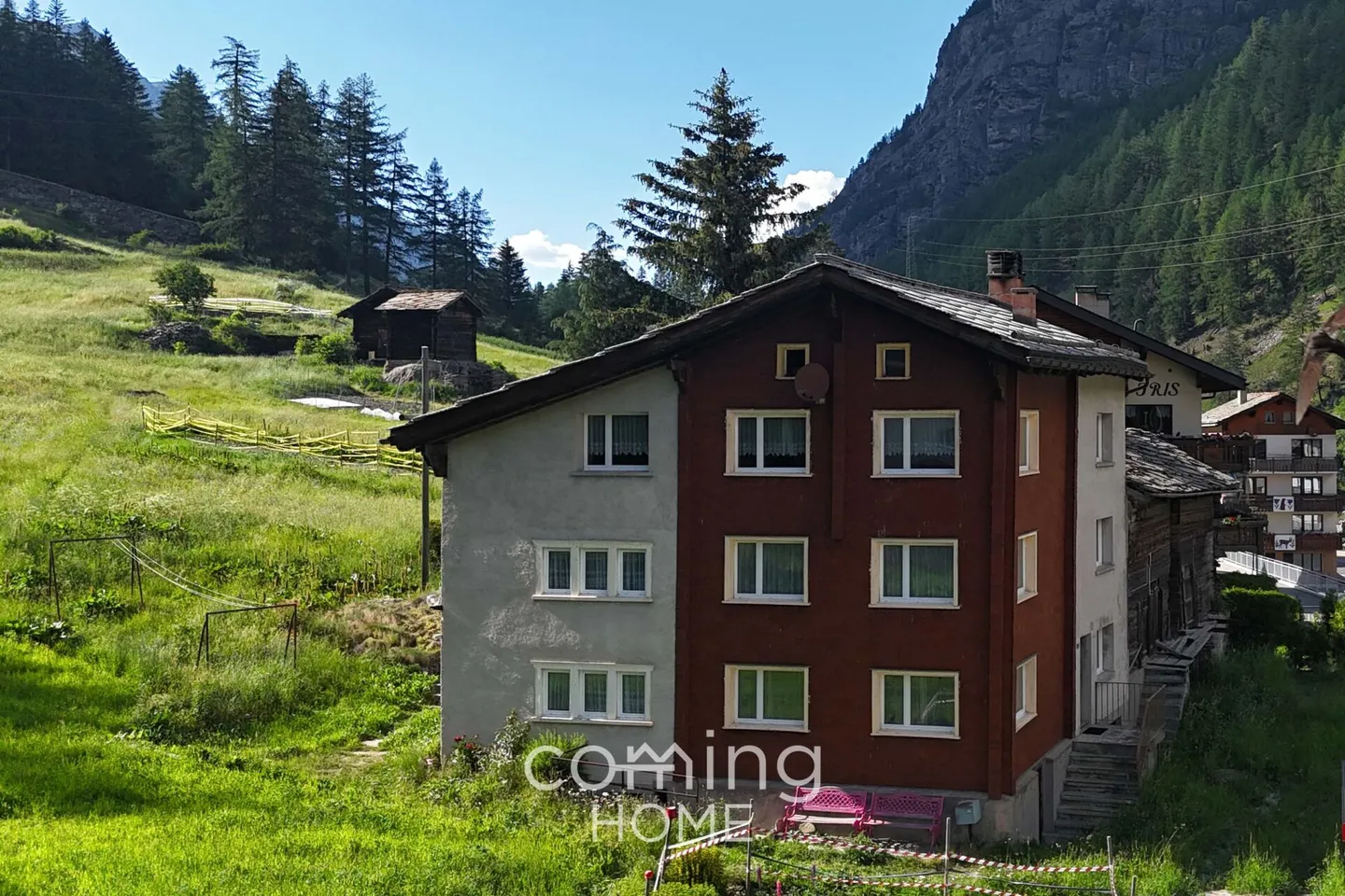 3,5-Zimmer-Wohnung in Saas-Balen - sonnig, ruhig, mit Investitionspotenzial - Foto 1 von 13