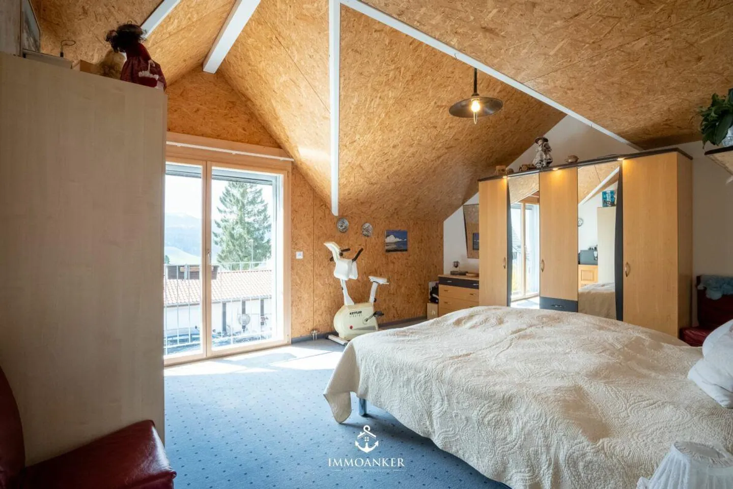 Ampia casa unifamiliare con molte possibilità d'uso e garage... - Foto 6 di 18