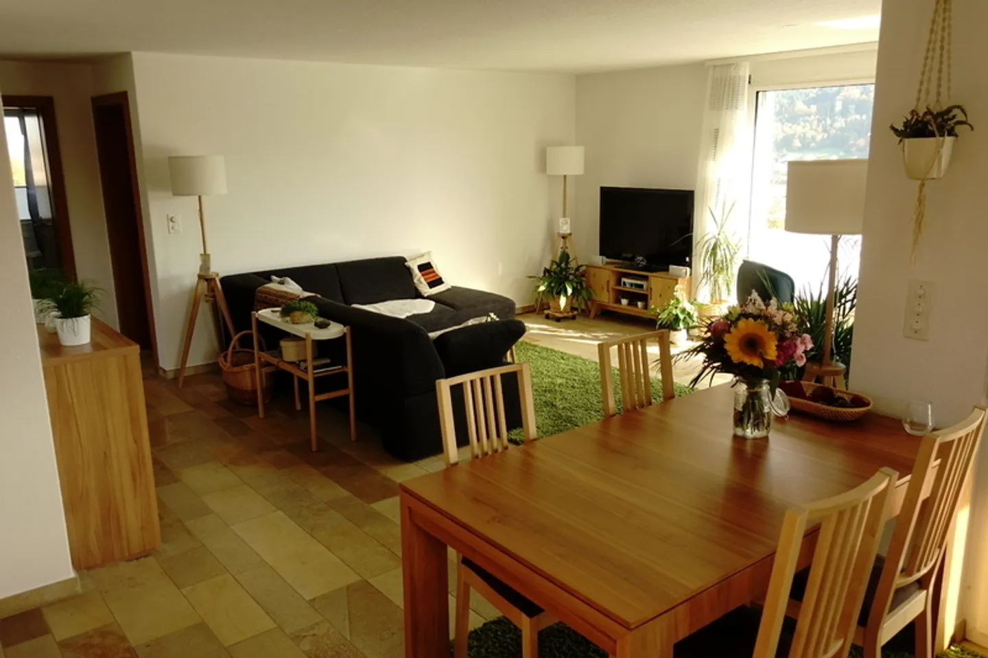 Appartement 3.5 pièces ensoleillé - Photo 2 sur 6