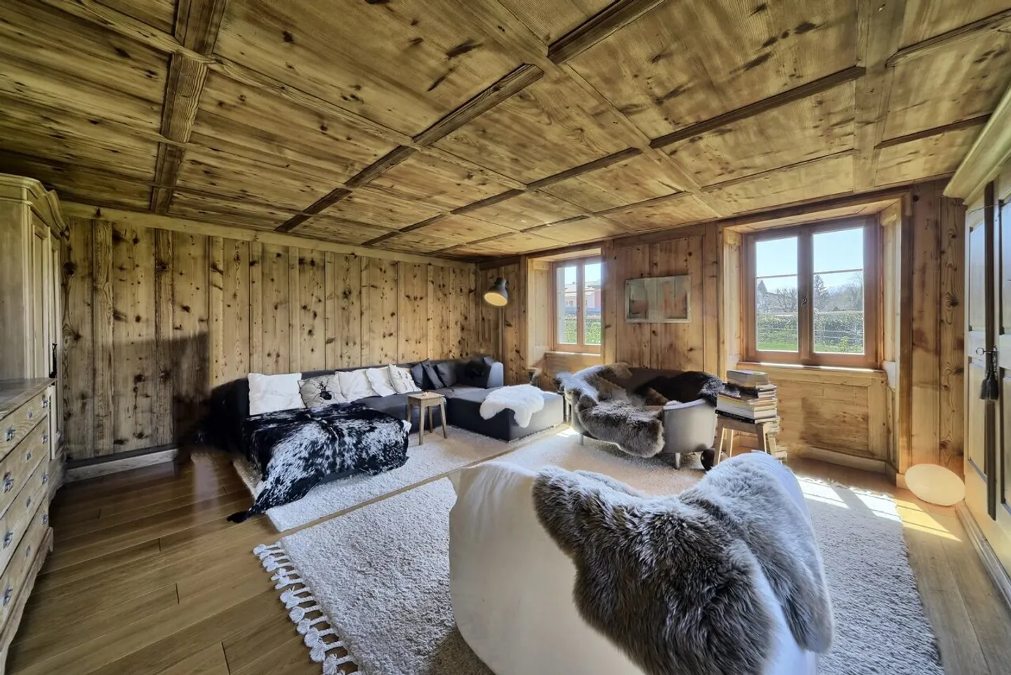 Wunderschön renovierte Farm mit 2 Pferdeboxen - Foto 7 von 13