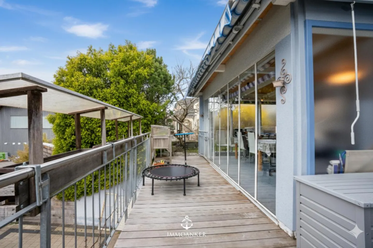 Ampia casa unifamiliare con molte possibilità d'uso e garage... - Foto 15 di 18