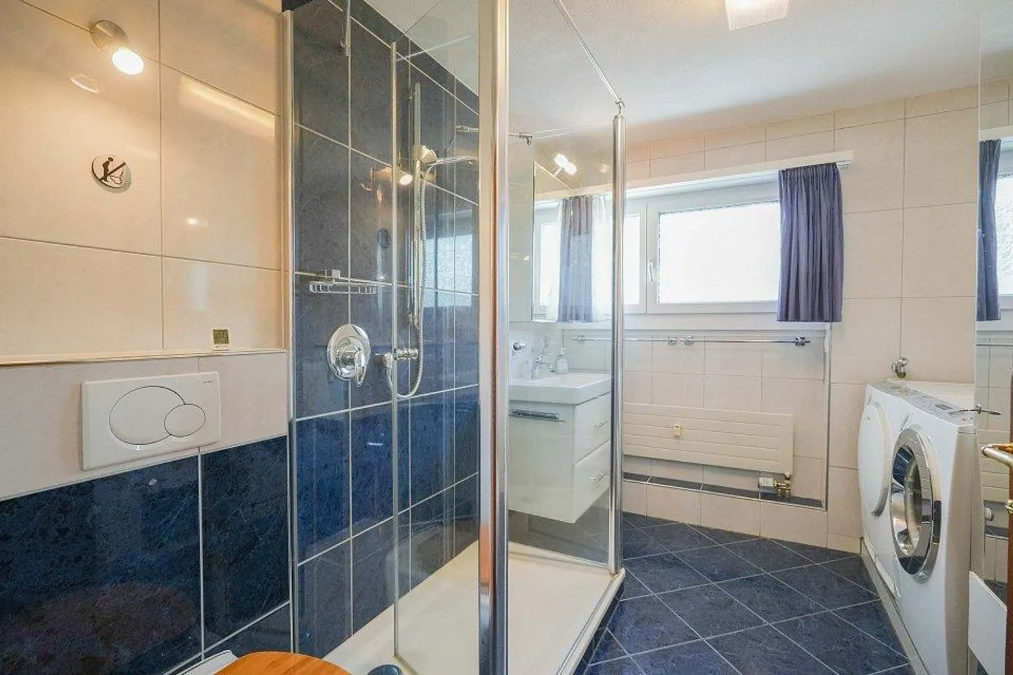 Living where the name is program: 5.5 room penthouse apartment on Sonnhaldenweg - Photo 5 of 13