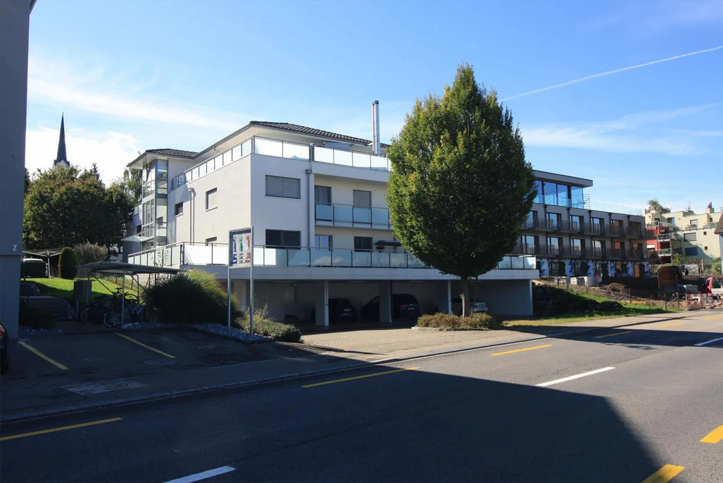 Appartement en attique de rêve avec vue sur le lac et immense terrasse - Photo 1 sur 7