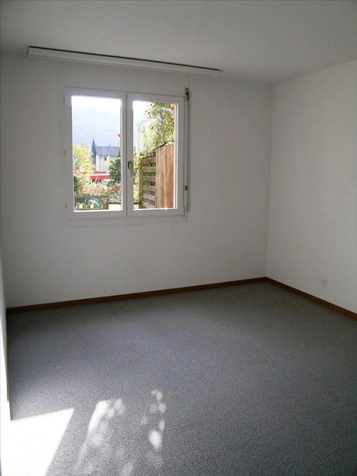 2 1/2-Room Ground Floor Apartment - Photo 5 of 5