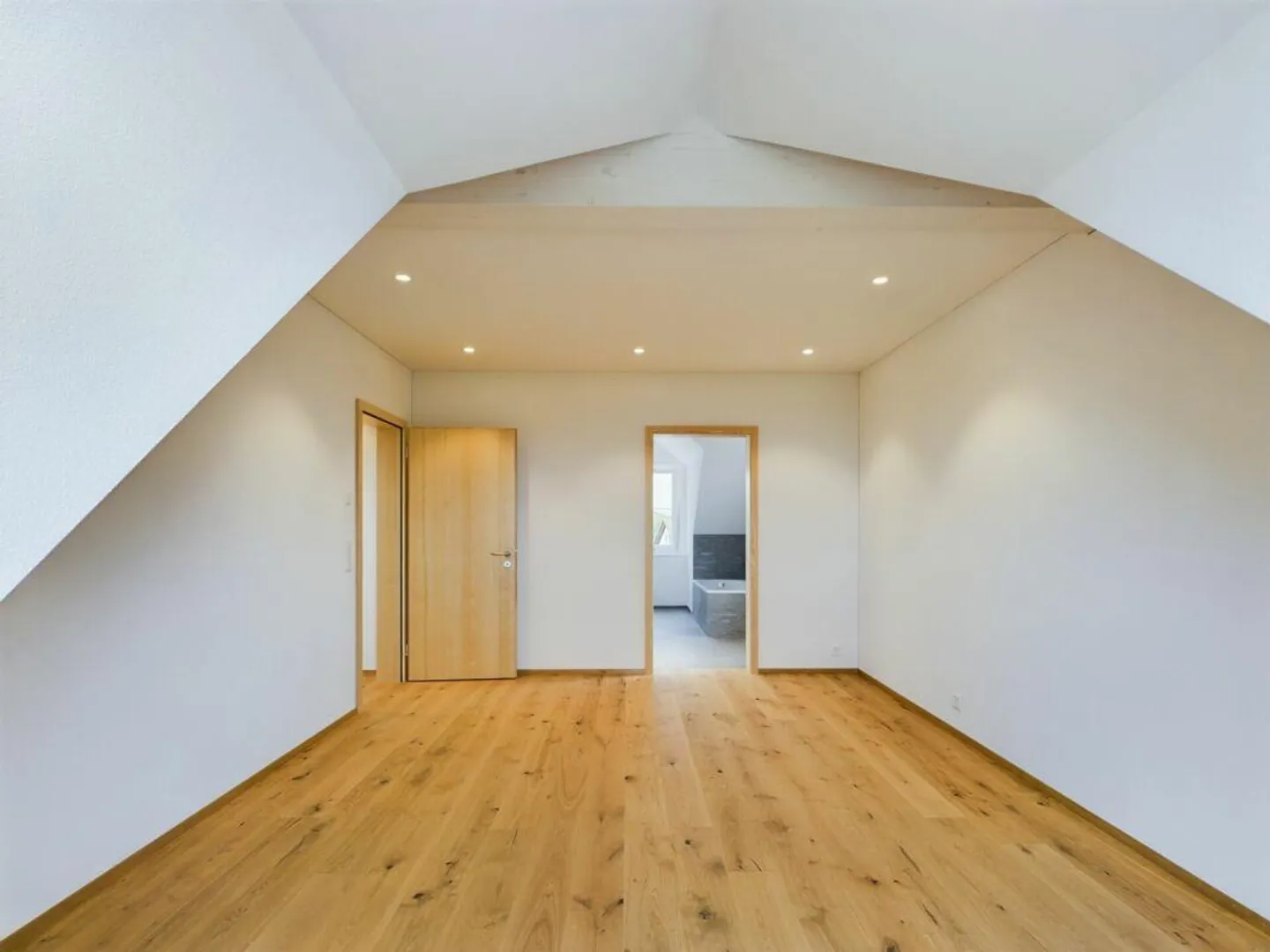 Penthouse moderne avec vue sur le lac - Photo 11 sur 15