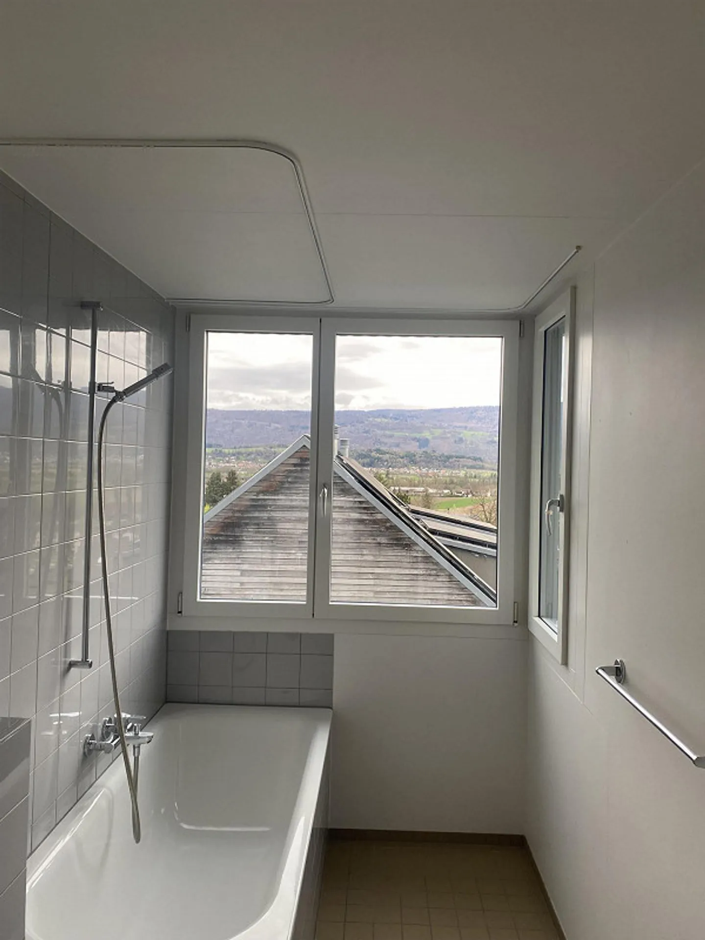 Appartement charmant avec grand balcon - Photo 5 sur 5
